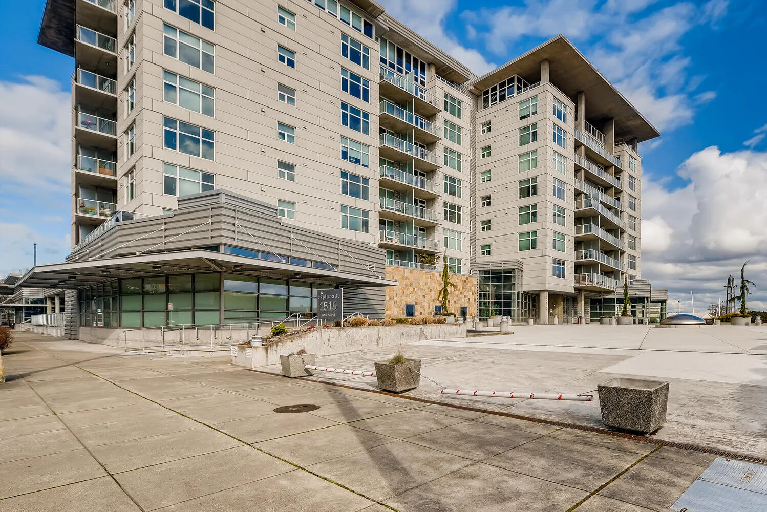 1515 Dock Street Tacoma WA-large-003-003-Exterior Front-1499x1000-72dpi.jpg