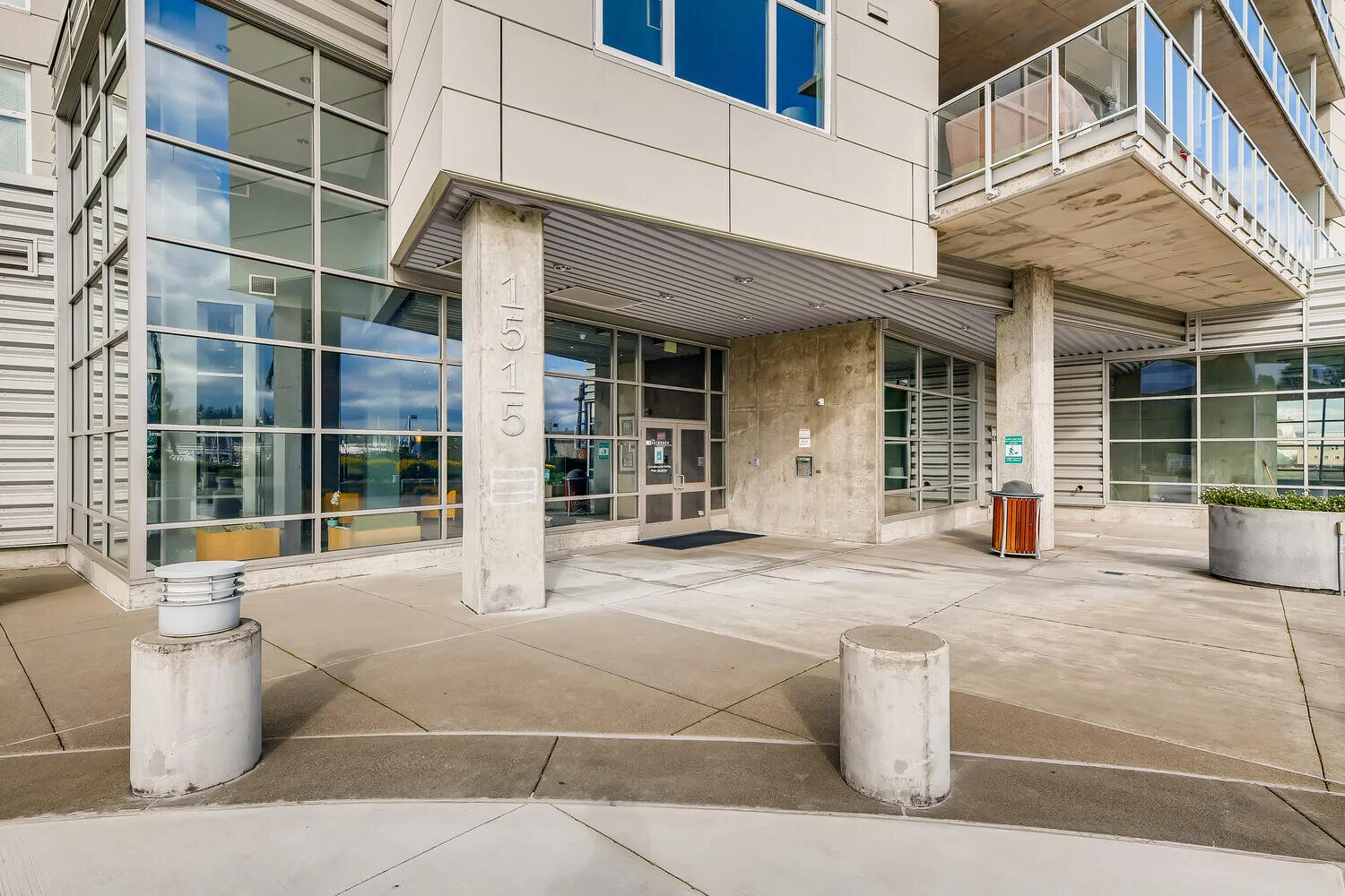 1515 Dock Street Tacoma WA-large-004-009-Exterior Front Entry-1500x1000-72dpi.jpg