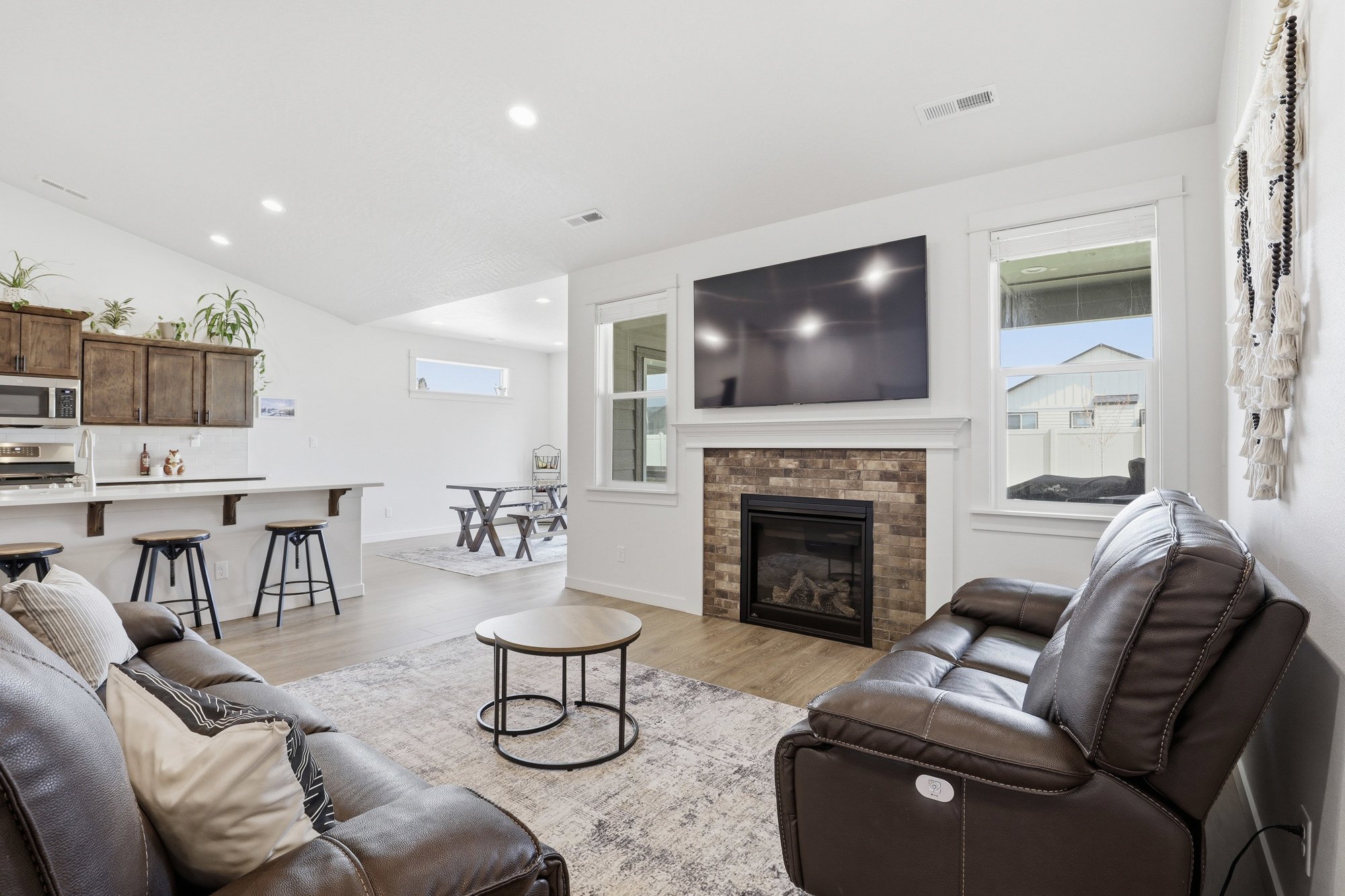 4_4495 may ella loop.jpg