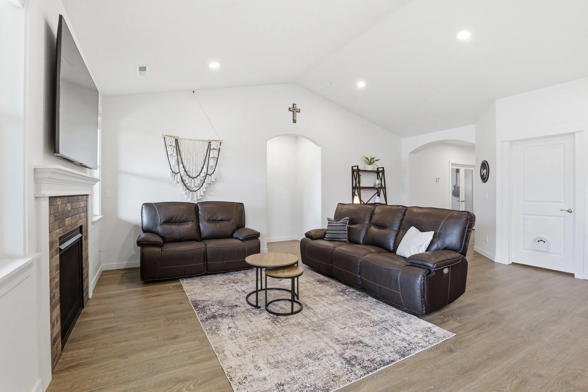 9_4495 may ella loop.jpg