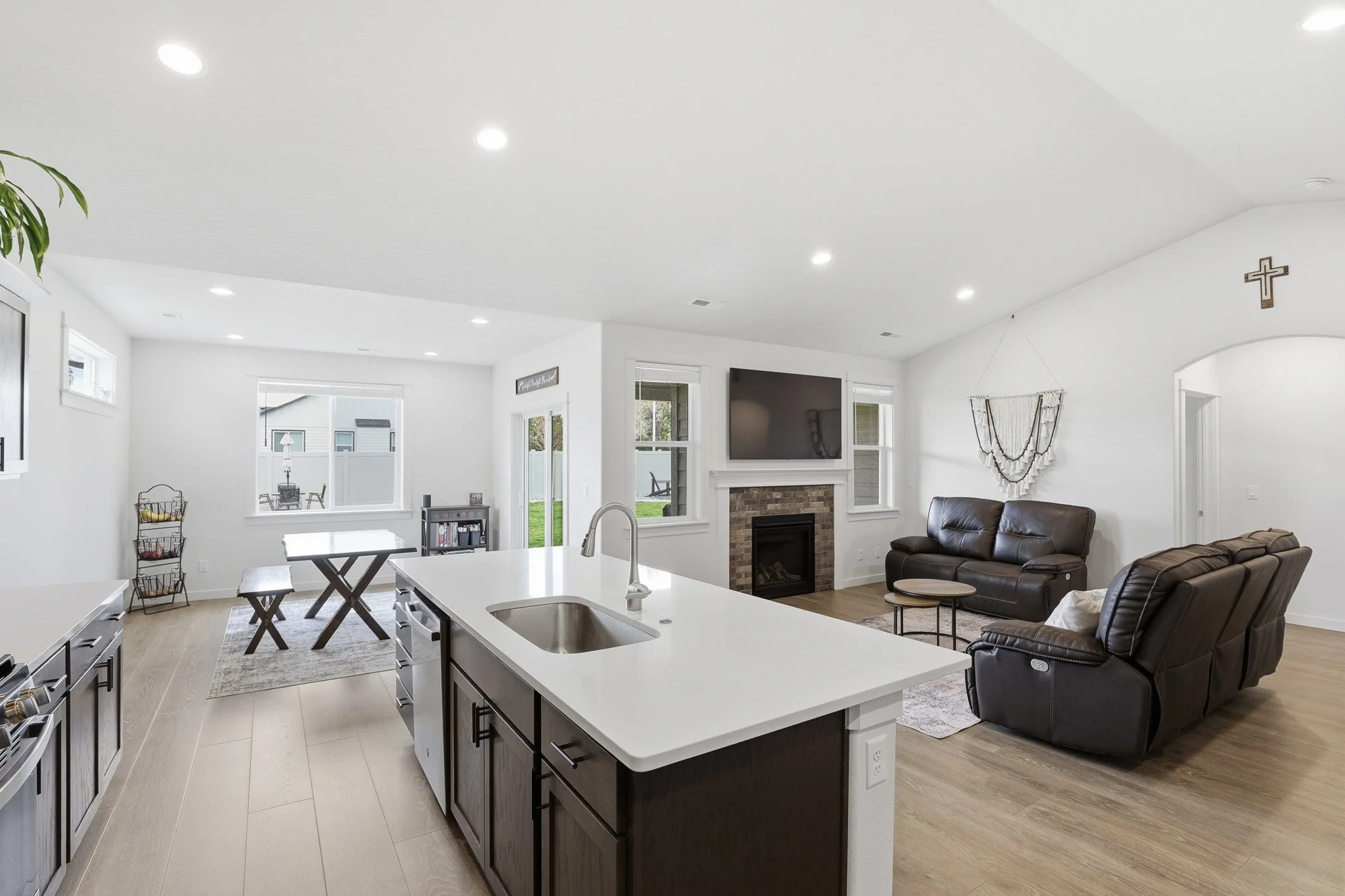 15_4495 may ella loop.jpg