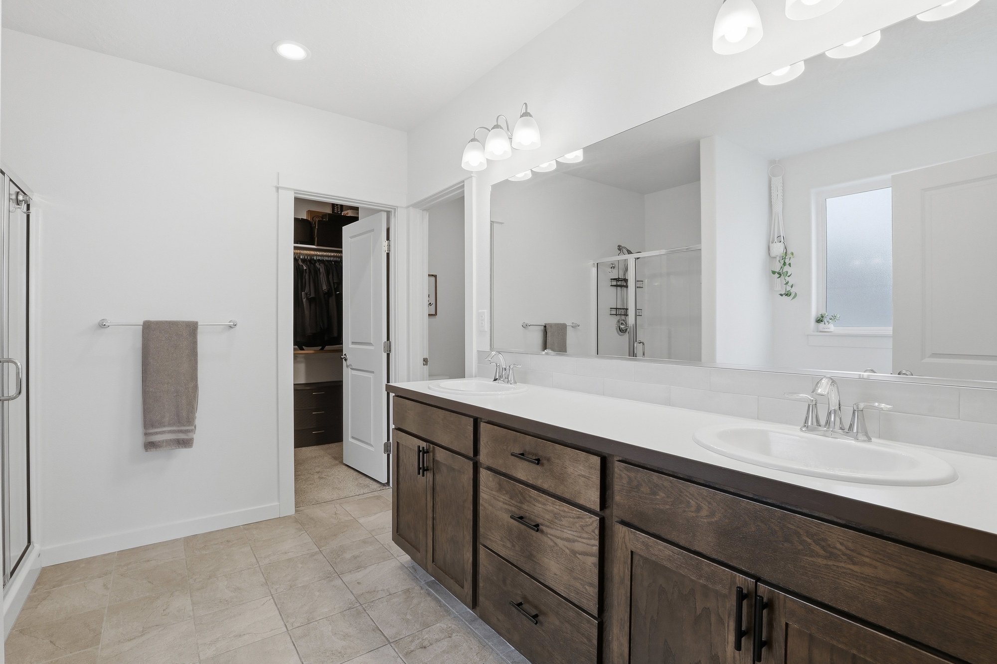 20_4495 may ella loop.jpg