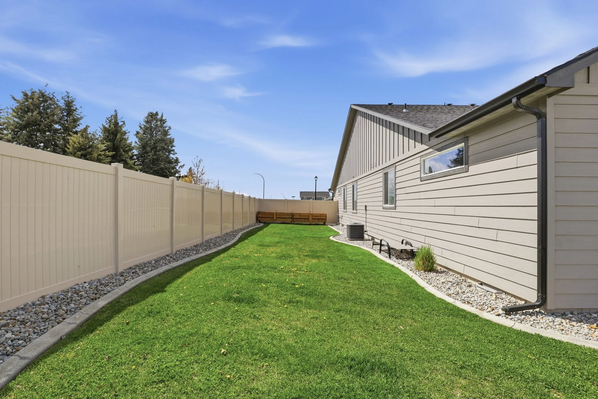 39_4495 may ella loop.jpg