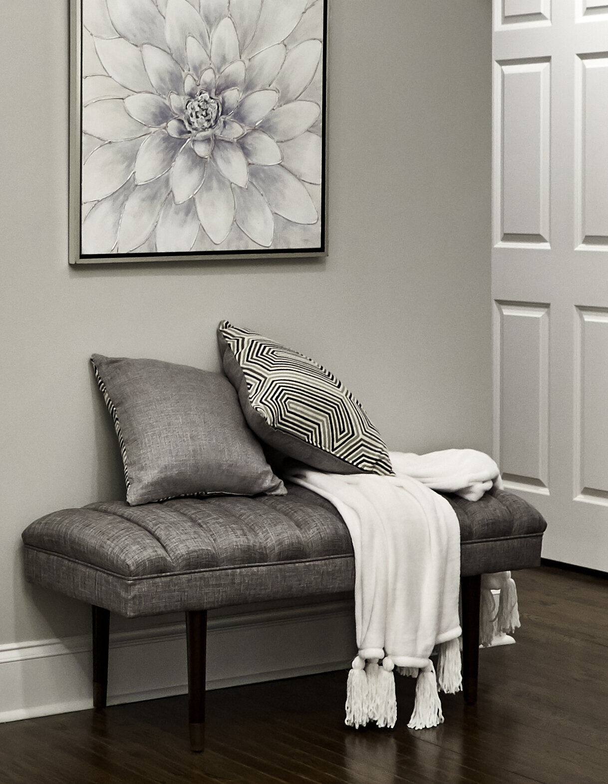 2 Fawn Hill Dr._ Master Bedroom Pillow Bench_4024.jpg
