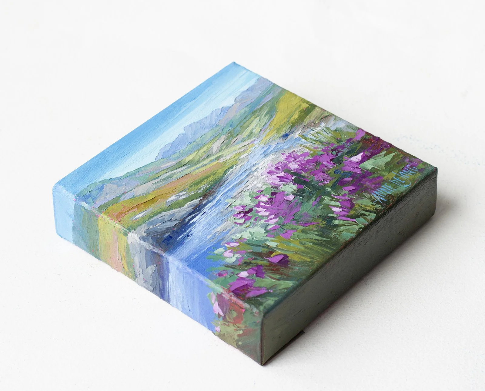 Thrive 6x6 angled web.jpg