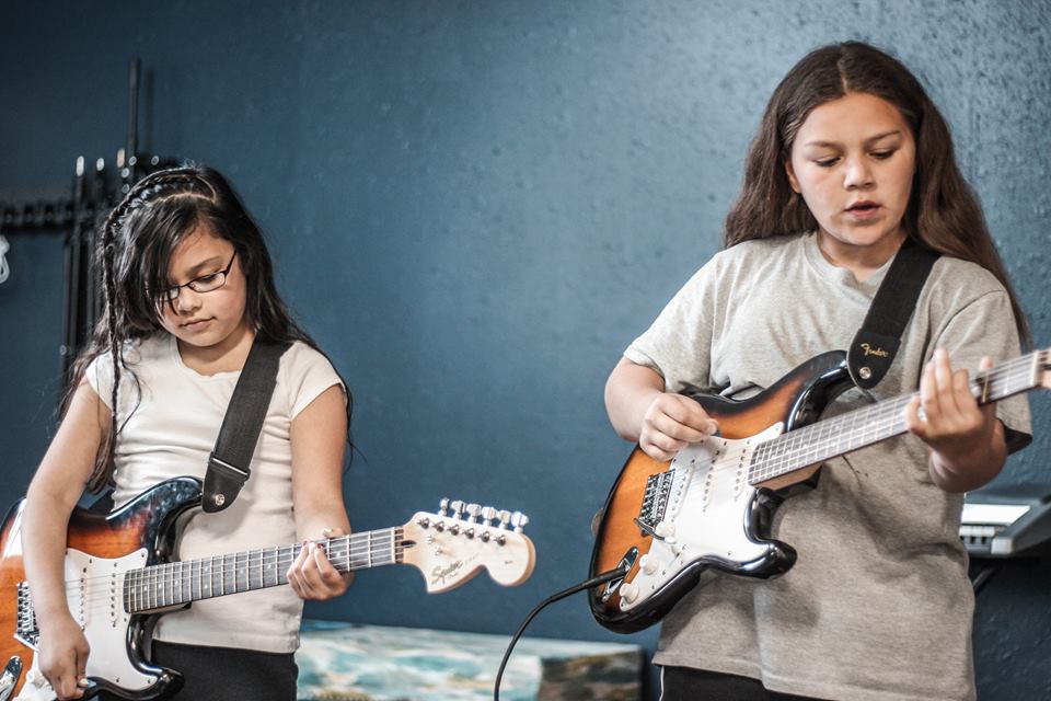 Kids Guitar I.jpg
