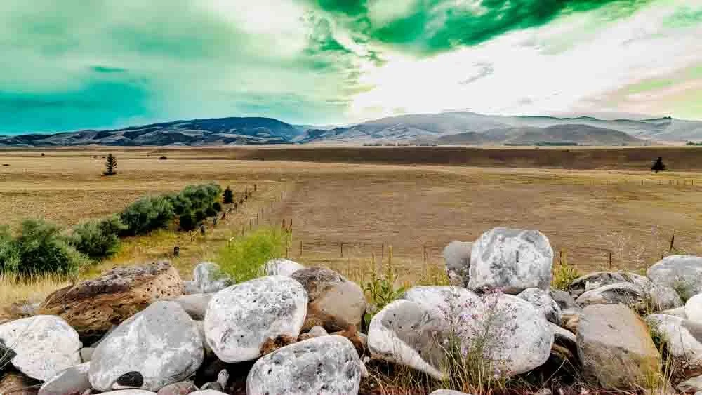 Montana Boulders.jpg