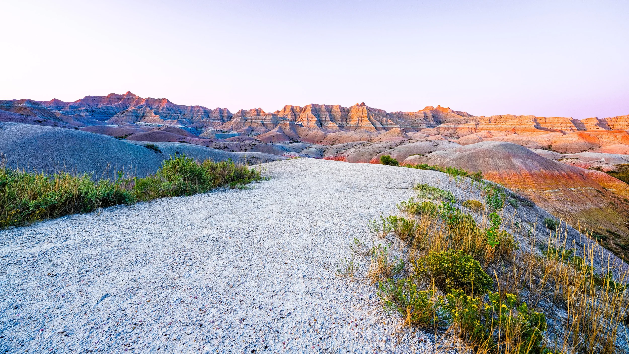 Badlands Horizon Road.jpg