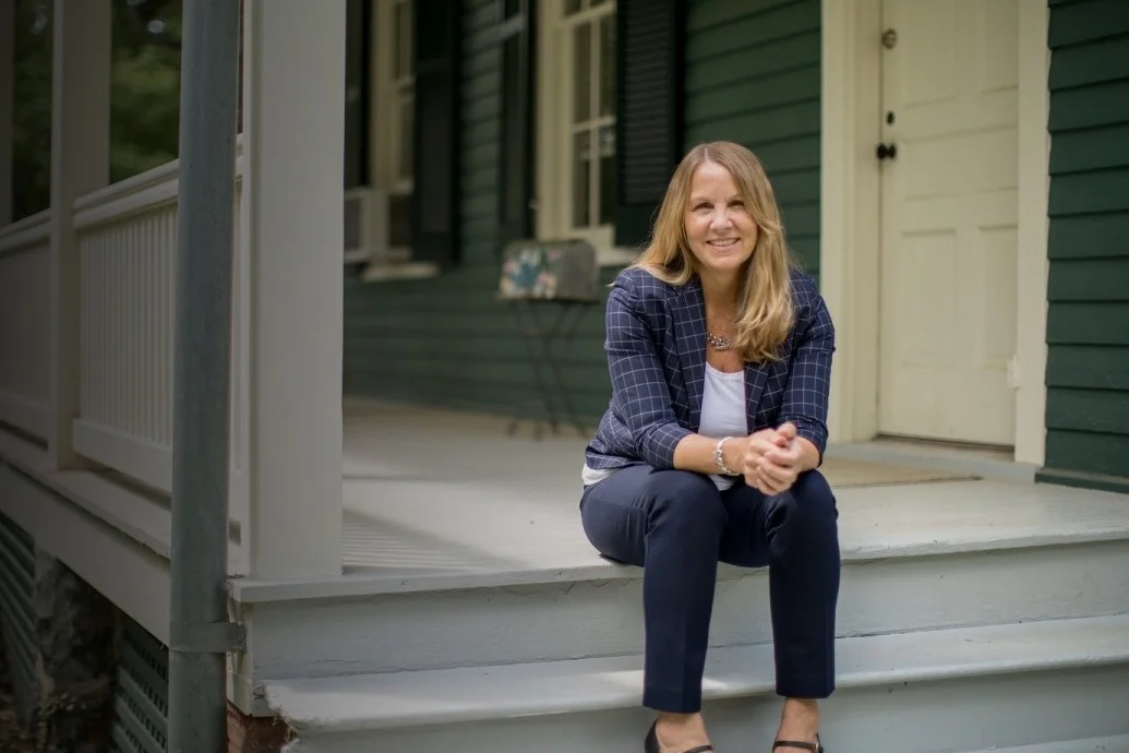 wendy-gooditis-portrait-porch-overlay.jpg