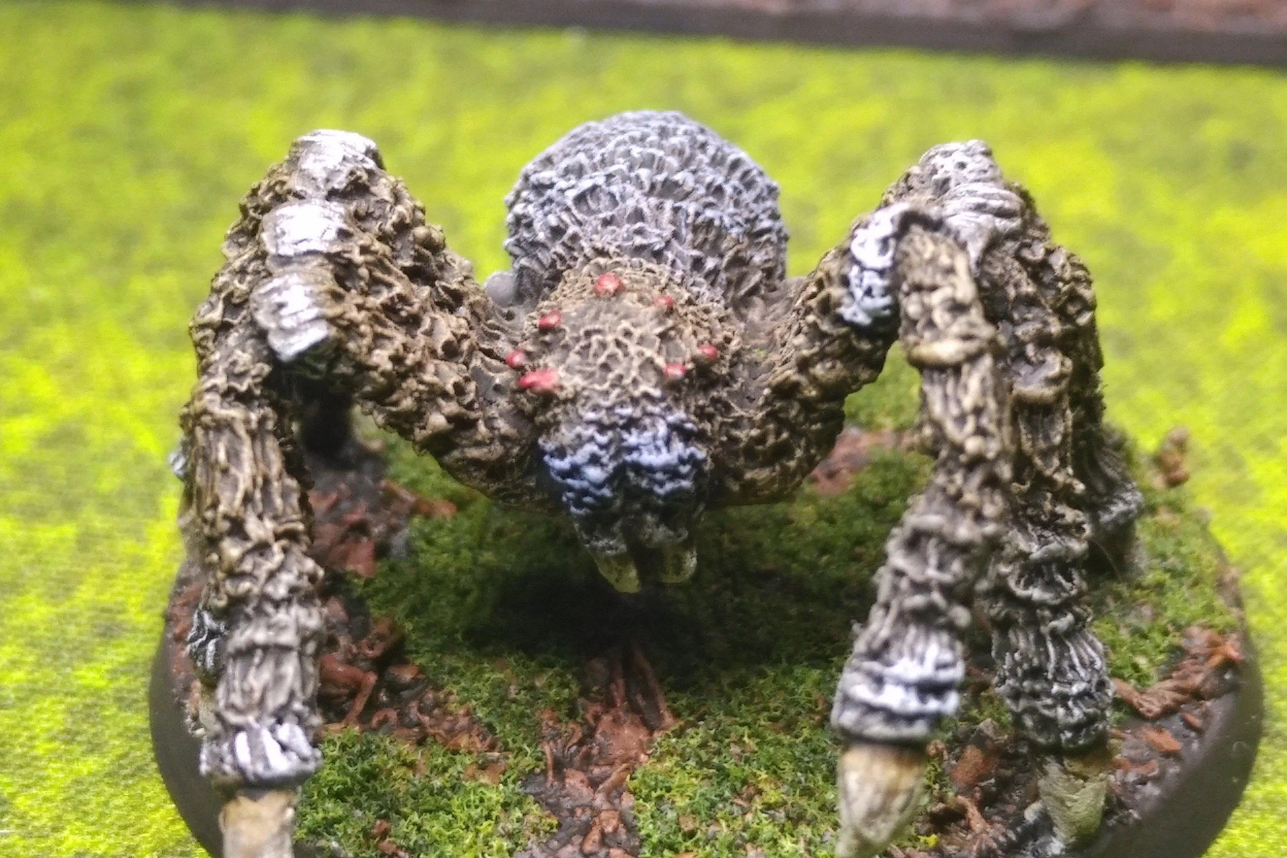 Giant Spider Reaper miniatures (02417) sculpted by James Van Schaik