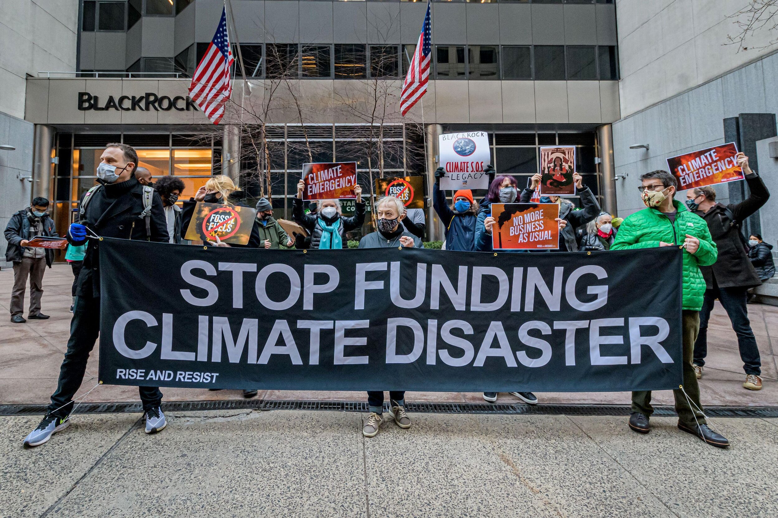 A Tough Week for Big Oil and Gas