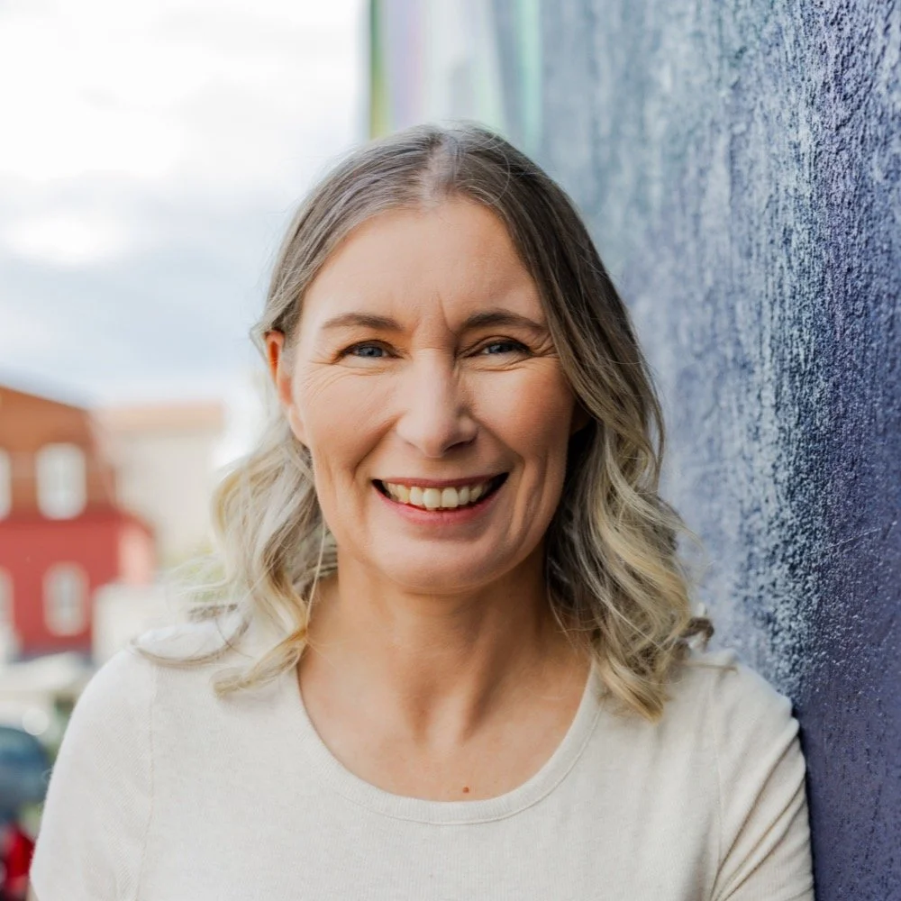 EP237 - Are You an Imposter… or Has the Workplace Been Gaslighting You?