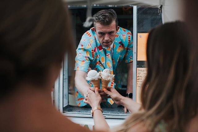 Treat time 🍦 &bull;

Planning to get married 2020, 2021 or 2022? Get in touch for booking availability, message me for more details, don&rsquo;t miss out! &bull;
#bride2020 #imgettingmarried2020
#rusticwedding #2020bride #2020wedding #bride2021 #img