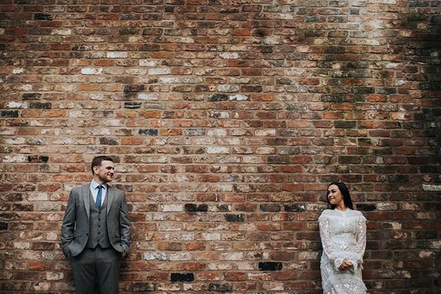 Taking social distancing very seriously 💓
&bull;

Planning to get married 2020, 2021 or 2022? Get in touch for booking availability, message me for more details, don&rsquo;t miss out! &bull;
#bride2020 #imgettingmarried2020
#rusticwedding #2020bride