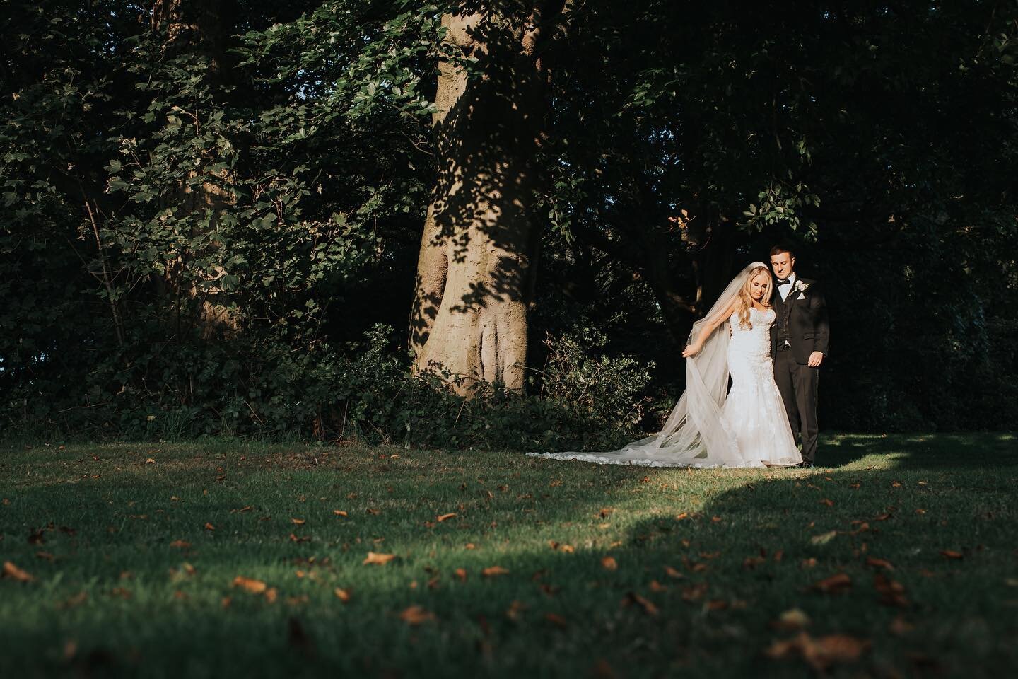 Still on cloud 9 from last week and this beautiful day 
&hearts;️ ☁️ 
&bull;

Planning to get married 2020, 2021 or 2022? Get in touch for booking availability, message me for more details, don&rsquo;t miss out!

&bull;
#bride2021 #imgettingmarried20