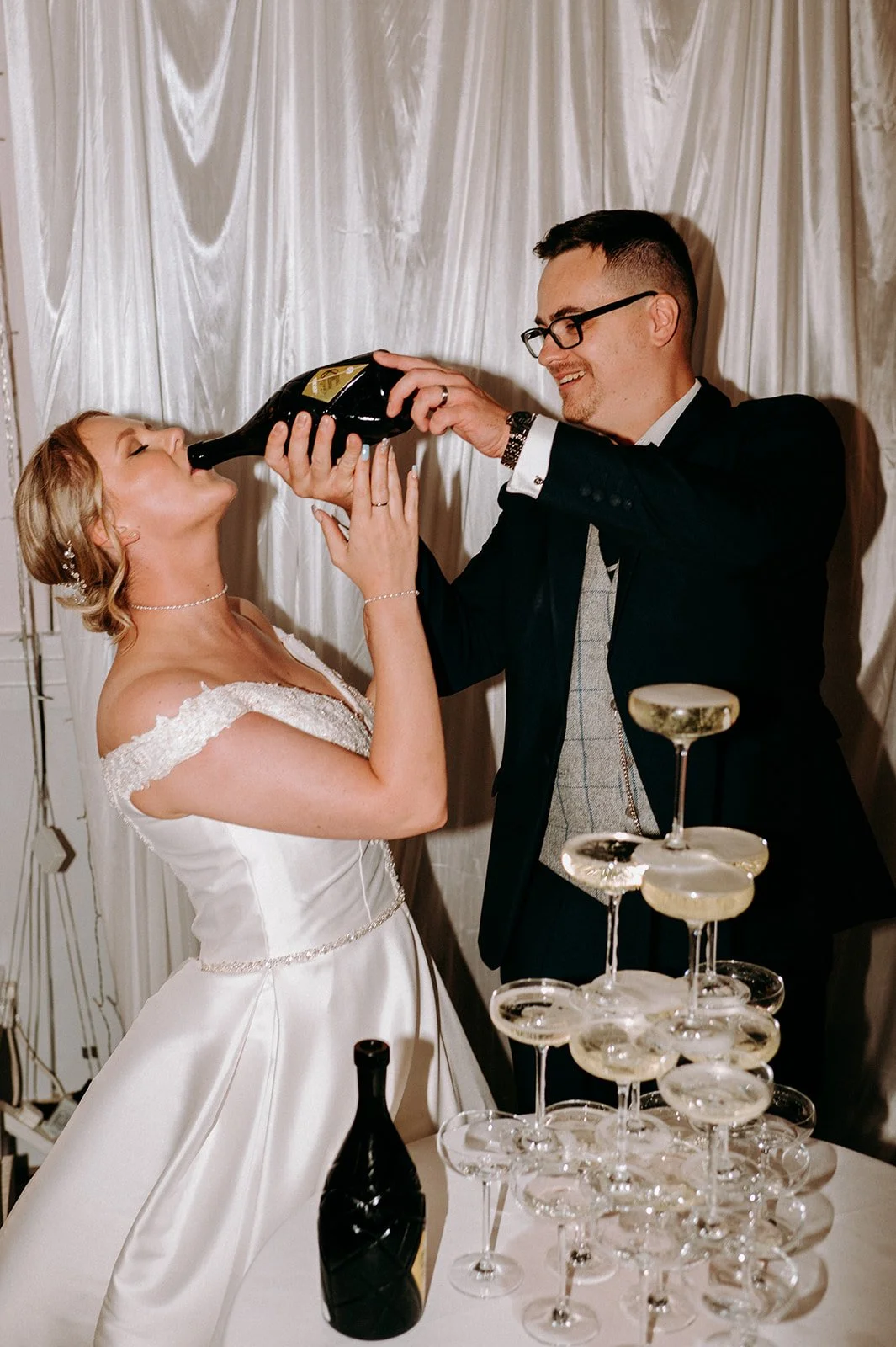 Laura & Scott -504_websize.jpg