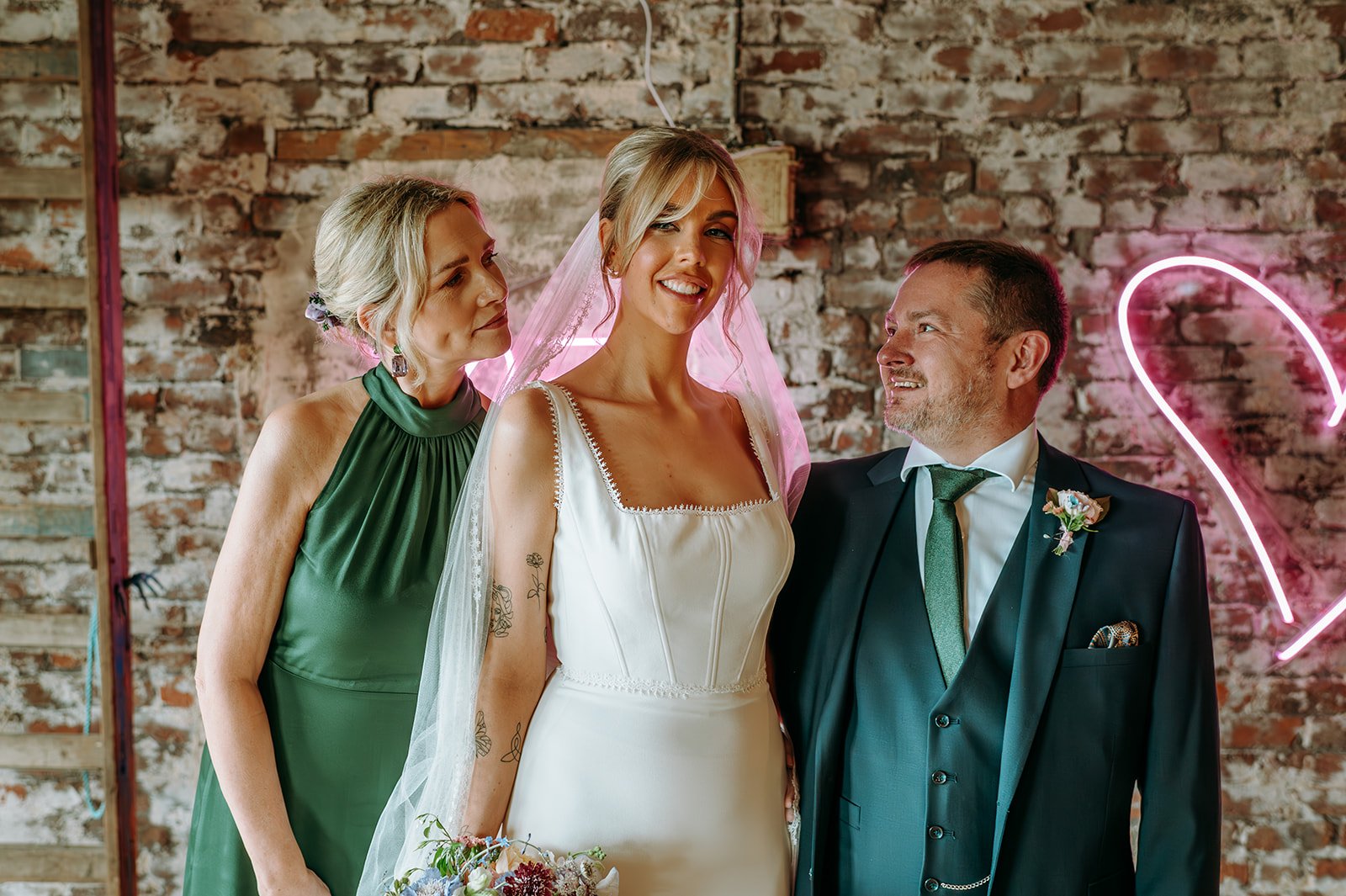 Hannah & James -193_websize.jpg