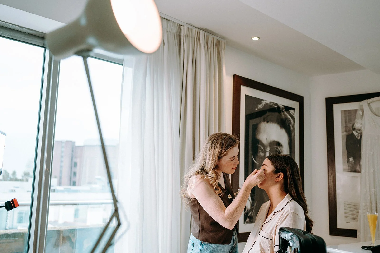 Bride & Groom Prep -17_websize.jpg