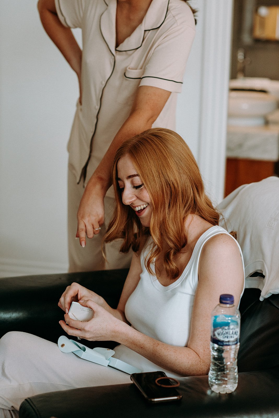 Bride & Groom Prep -65_websize.jpg
