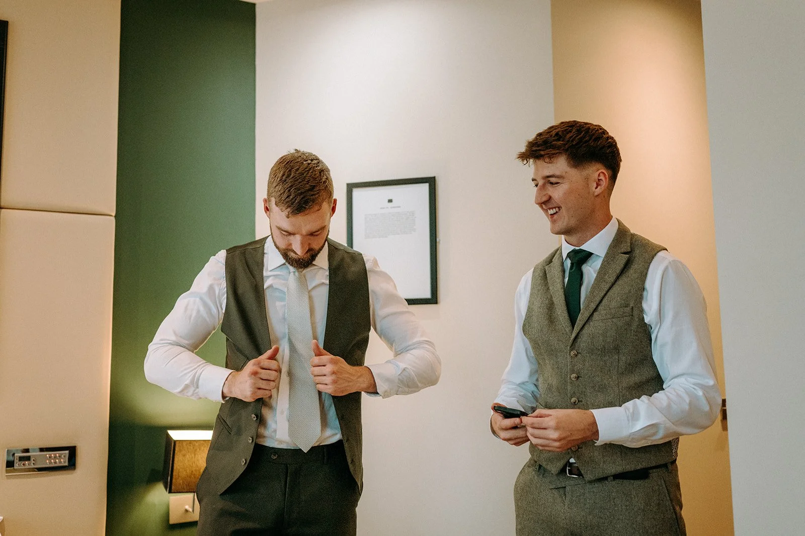 Bride & Groom Prep -97_websize.jpg
