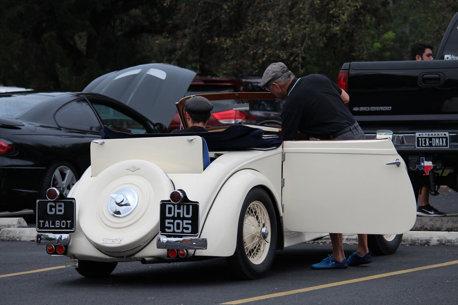 Cars and Coffe.jpg