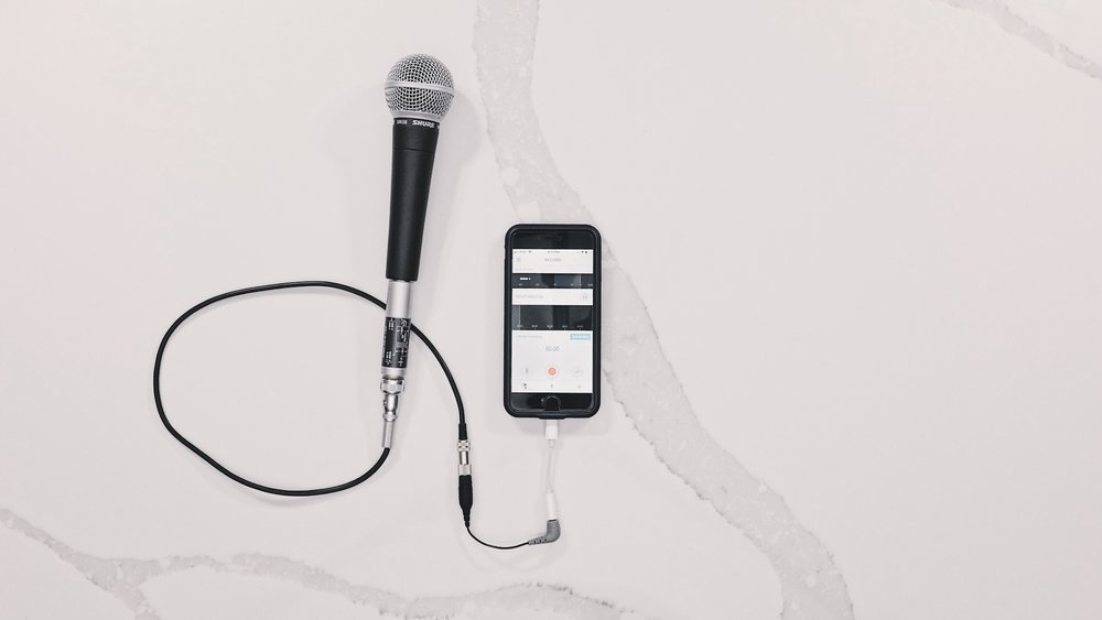 How to Connect Microphone to Iphone 