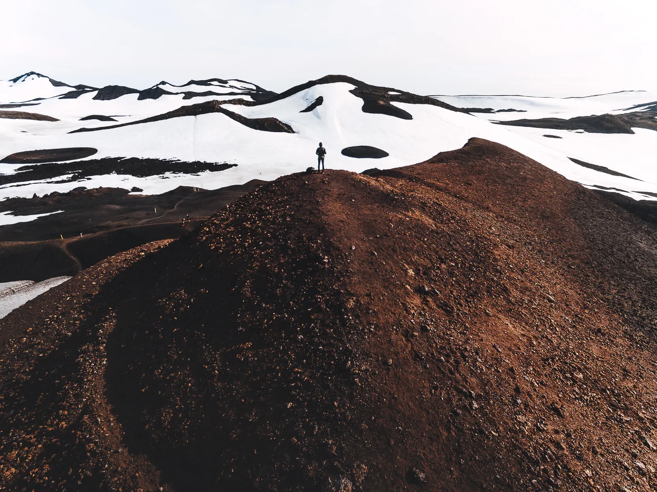 gabornagy_volcano_huts46.jpg