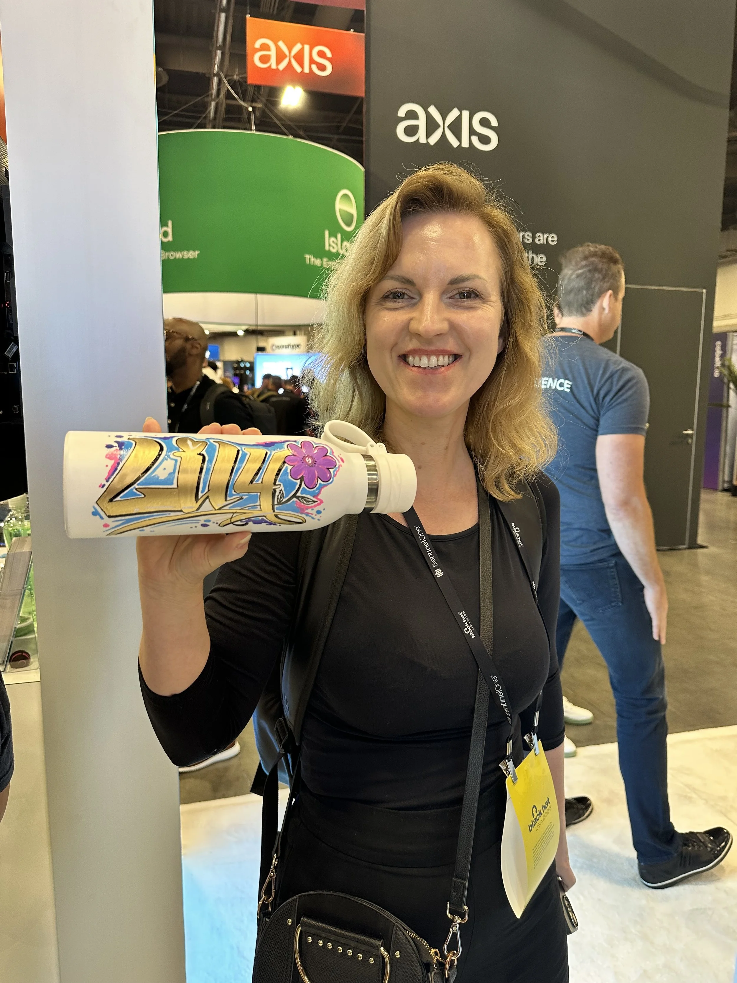 Elevate Your Booth with Unique Graffiti Art Activations