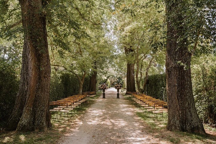 Lovers 🤍 Next weekend we&rsquo;re flinging open the gates to our beautiful private property &amp; wedding venue, Cadella Park, as part of Open Gardens Victoria. 

If you (or someone you love), has been thinking about Cadella Park as your dream weddi