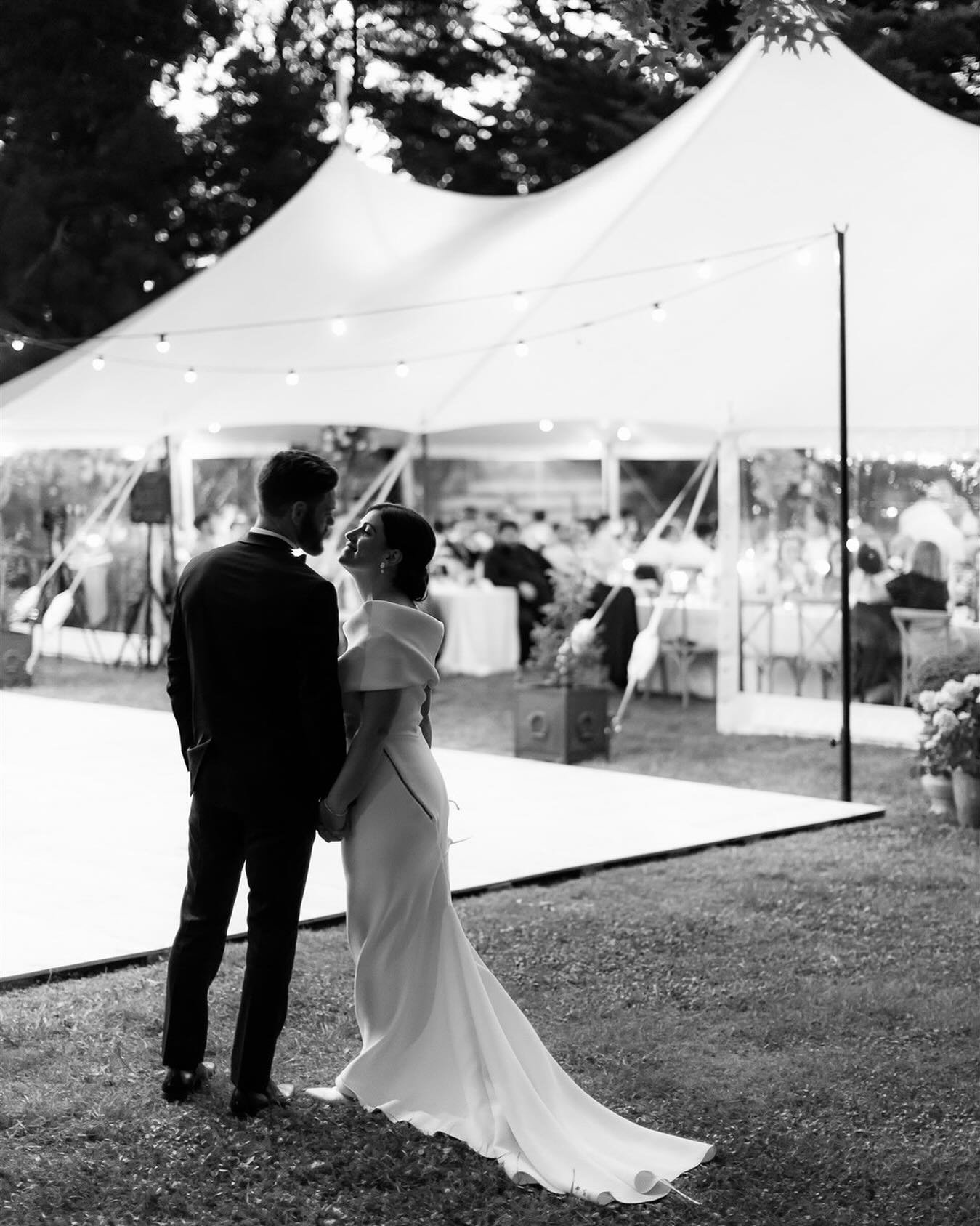 The look of love 🖤 when you take a moment to step back from the celebrations &amp; just take it all in ✨ 
⠀⠀⠀⠀⠀⠀⠀⠀⠀
⠀⠀⠀⠀⠀⠀⠀⠀⠀
Captured by @smithandarcher