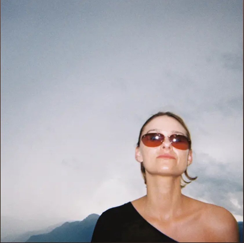 @nicolemillar Forever streaming everywhere.  Co-Produced and co-written by @wendywangmusic 🙌🙌

#newmusicwednesday 
#noexpectationsmusic