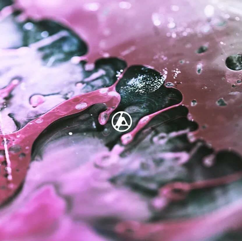 Happy release day to @linkinpark , new album From Zero out today.  Check out &ldquo;Heavy Is the Crown&rdquo; and &ldquo;Overflow&rdquo; co-written / additional production by @mikeelizondojr 🙌🙌

#newmusicfriday 
#noexpectationsmusic