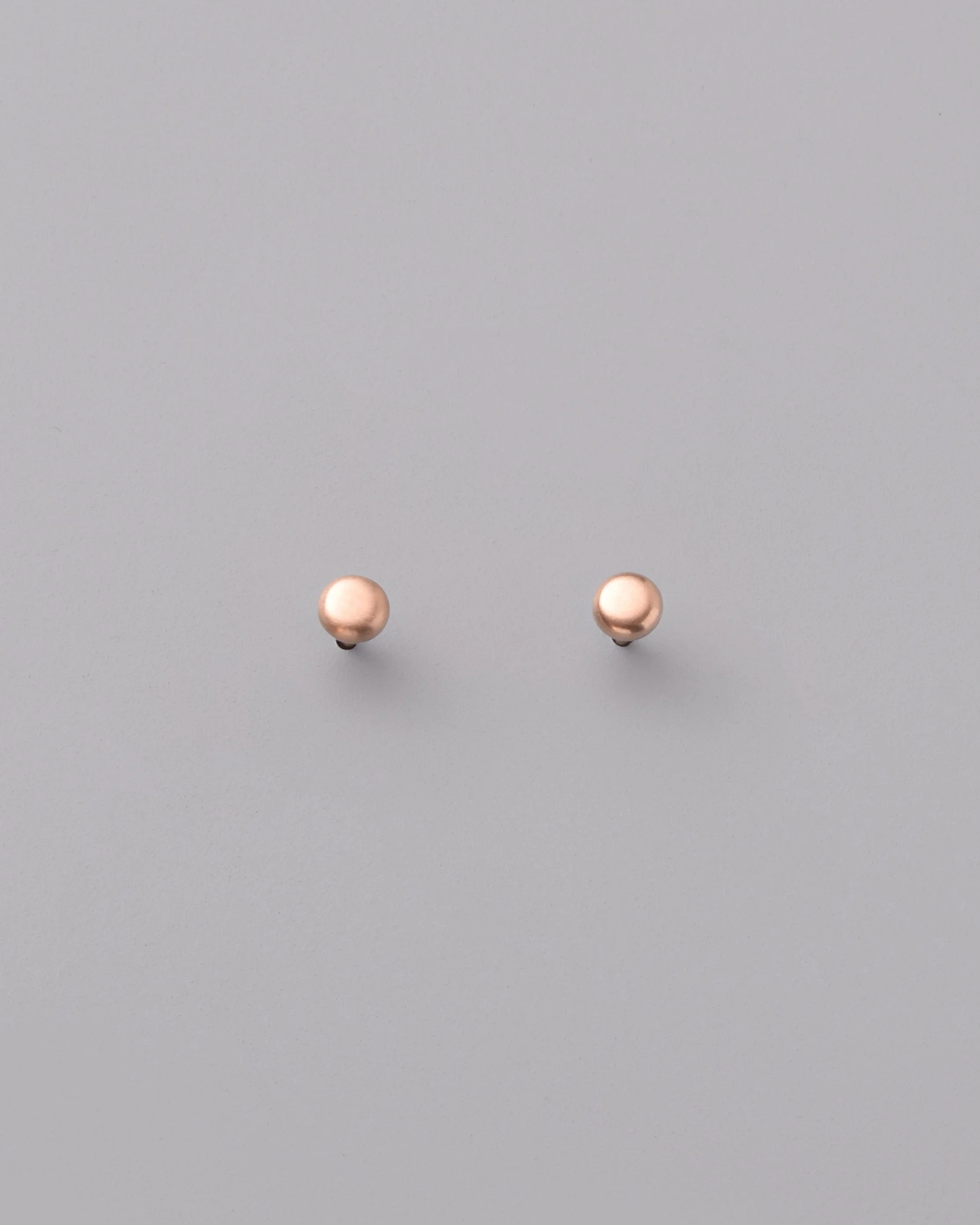 Iota Earrings 14k R.jpeg