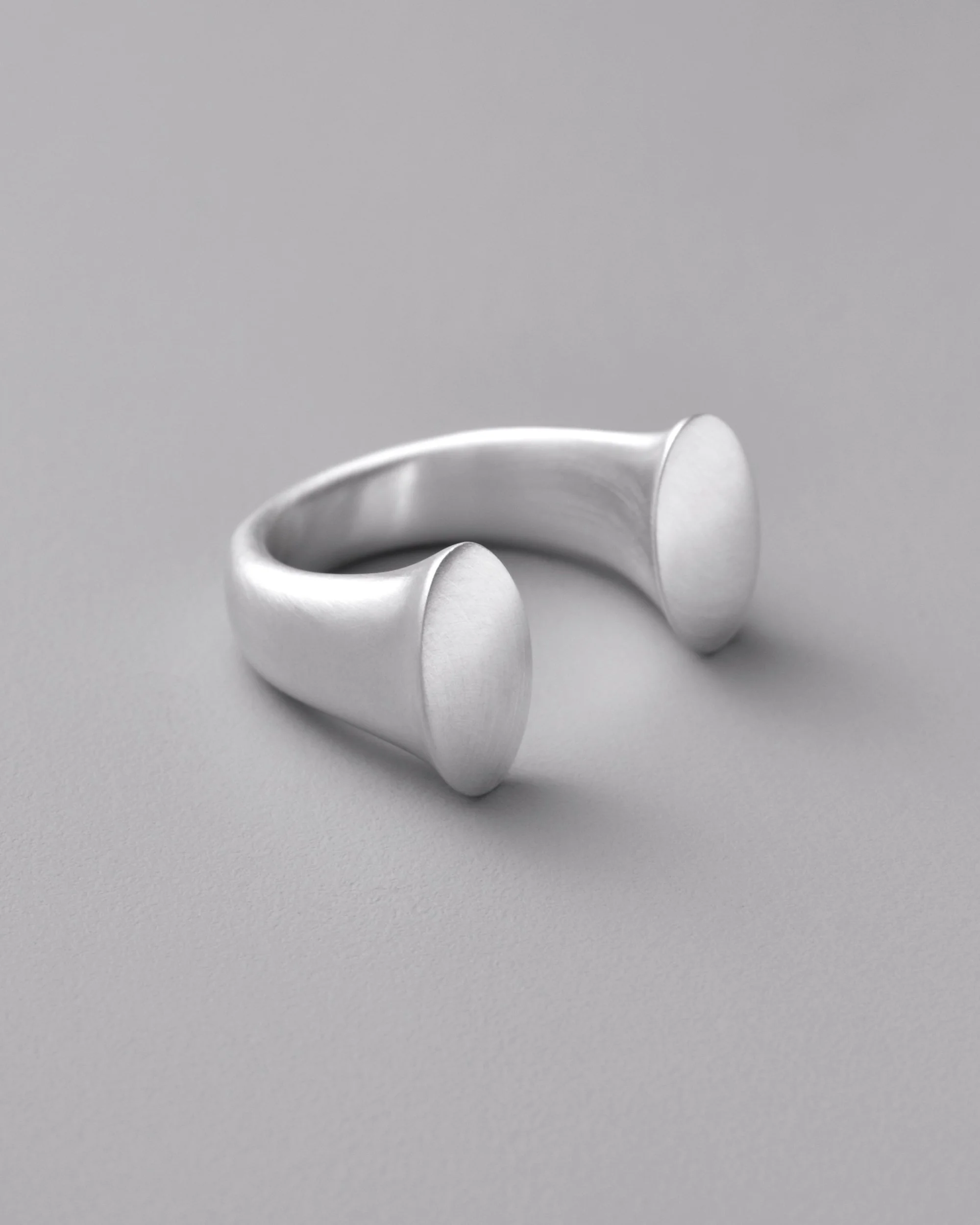 Ovid Ring (Sterling Silver)