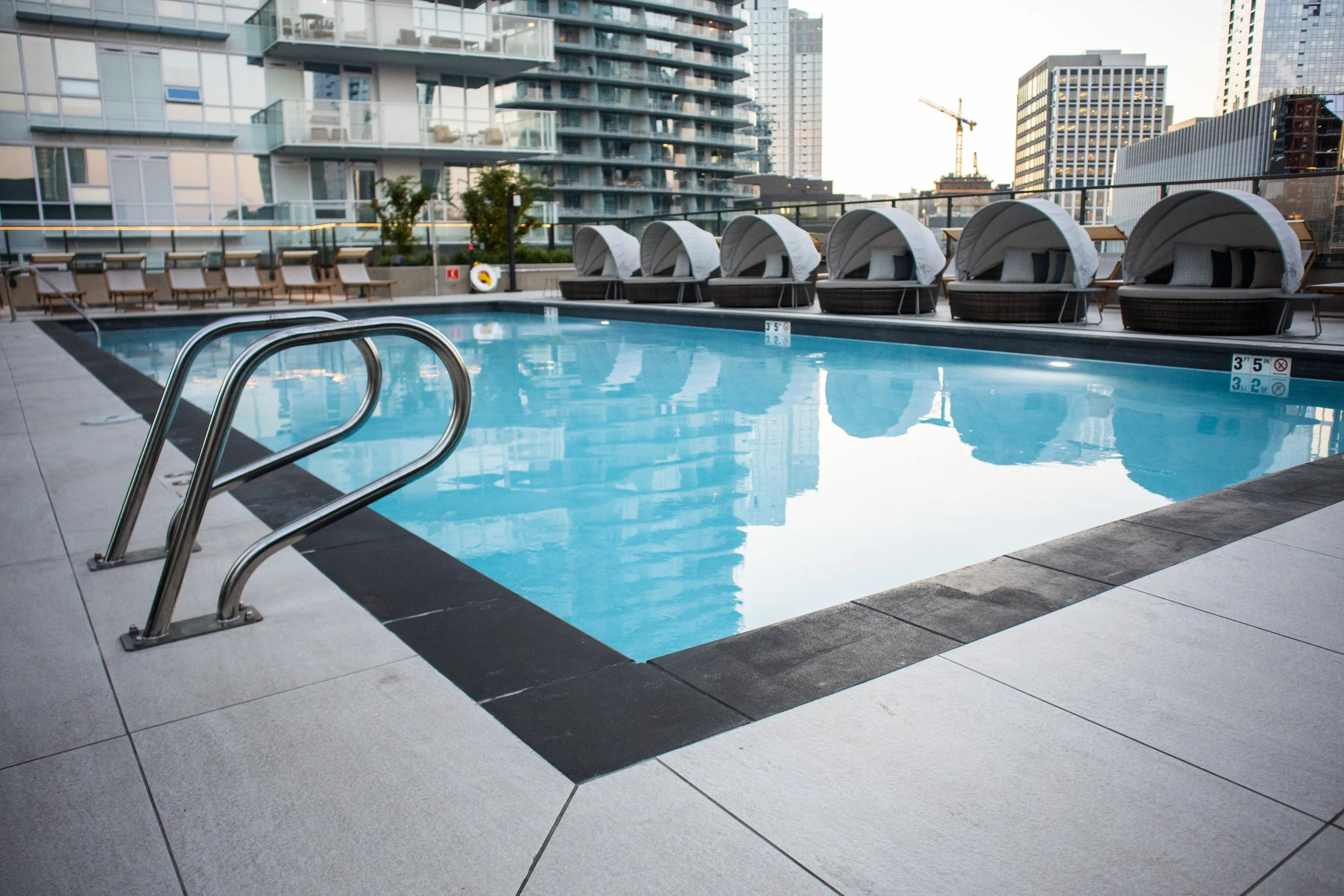 Top Outdoor Pool (15).jpg