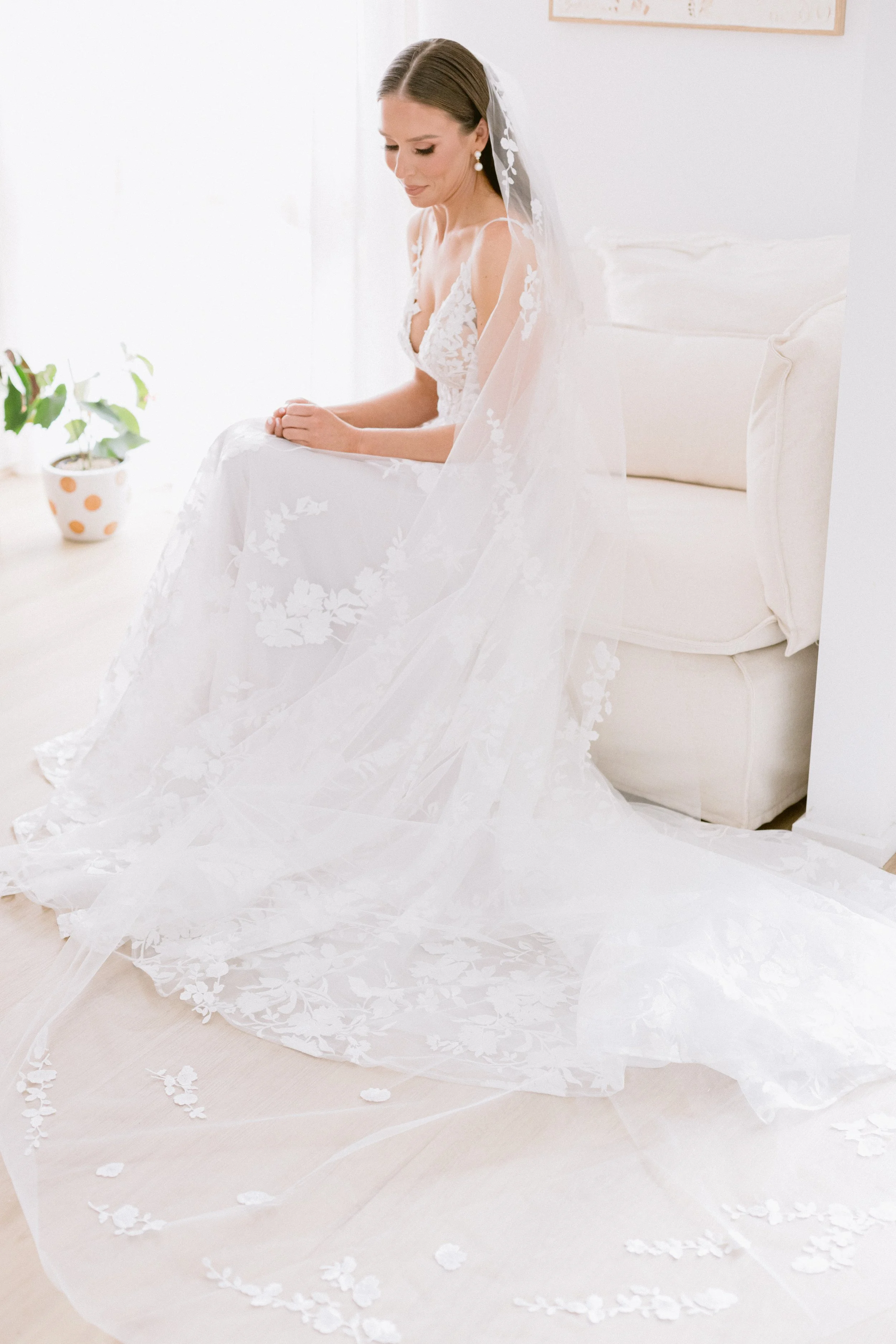 2022.04.01-D&J-BridalPrep-159.jpg