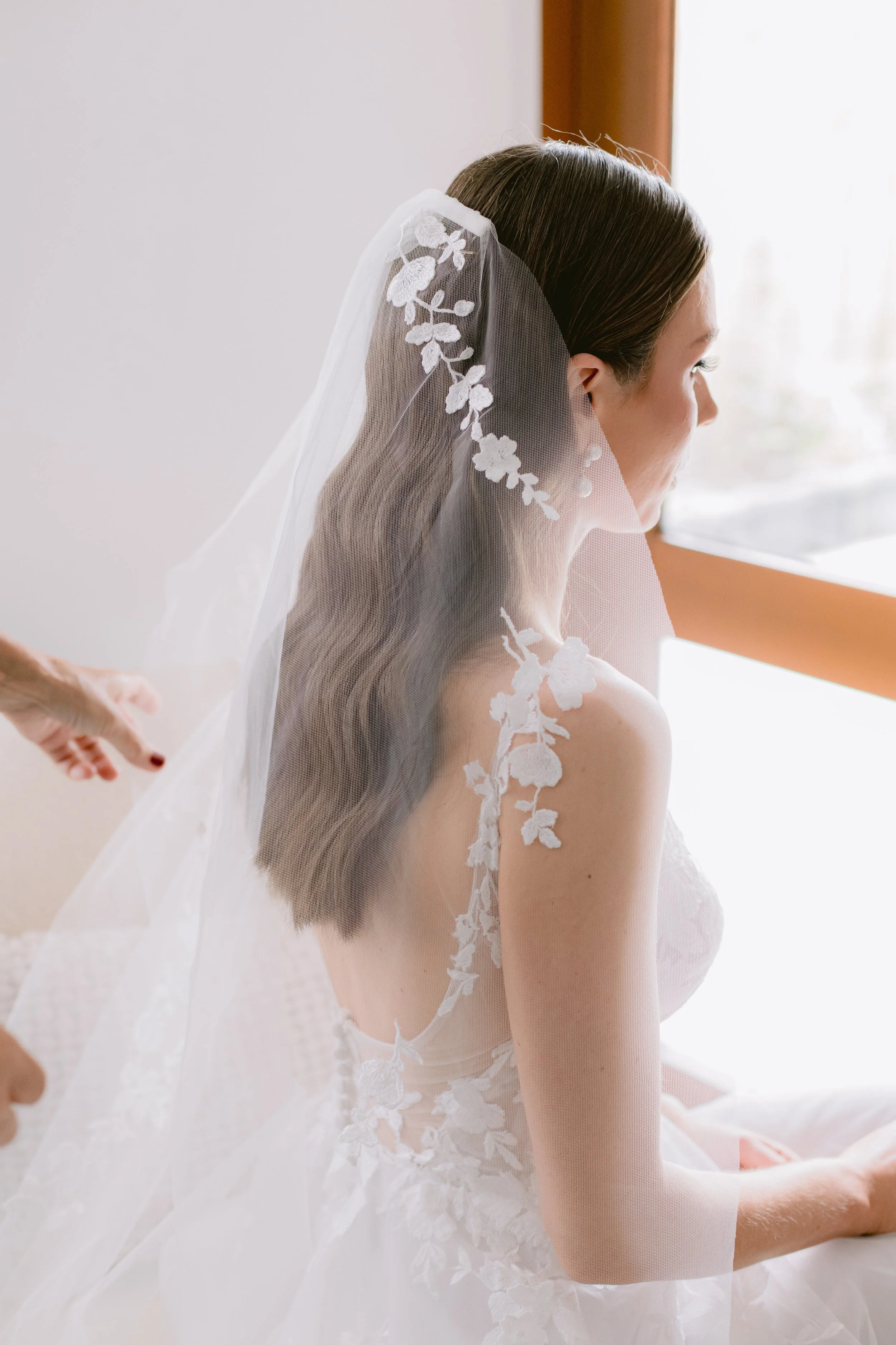 2022.04.01-D&J-BridalPrep-91.jpg