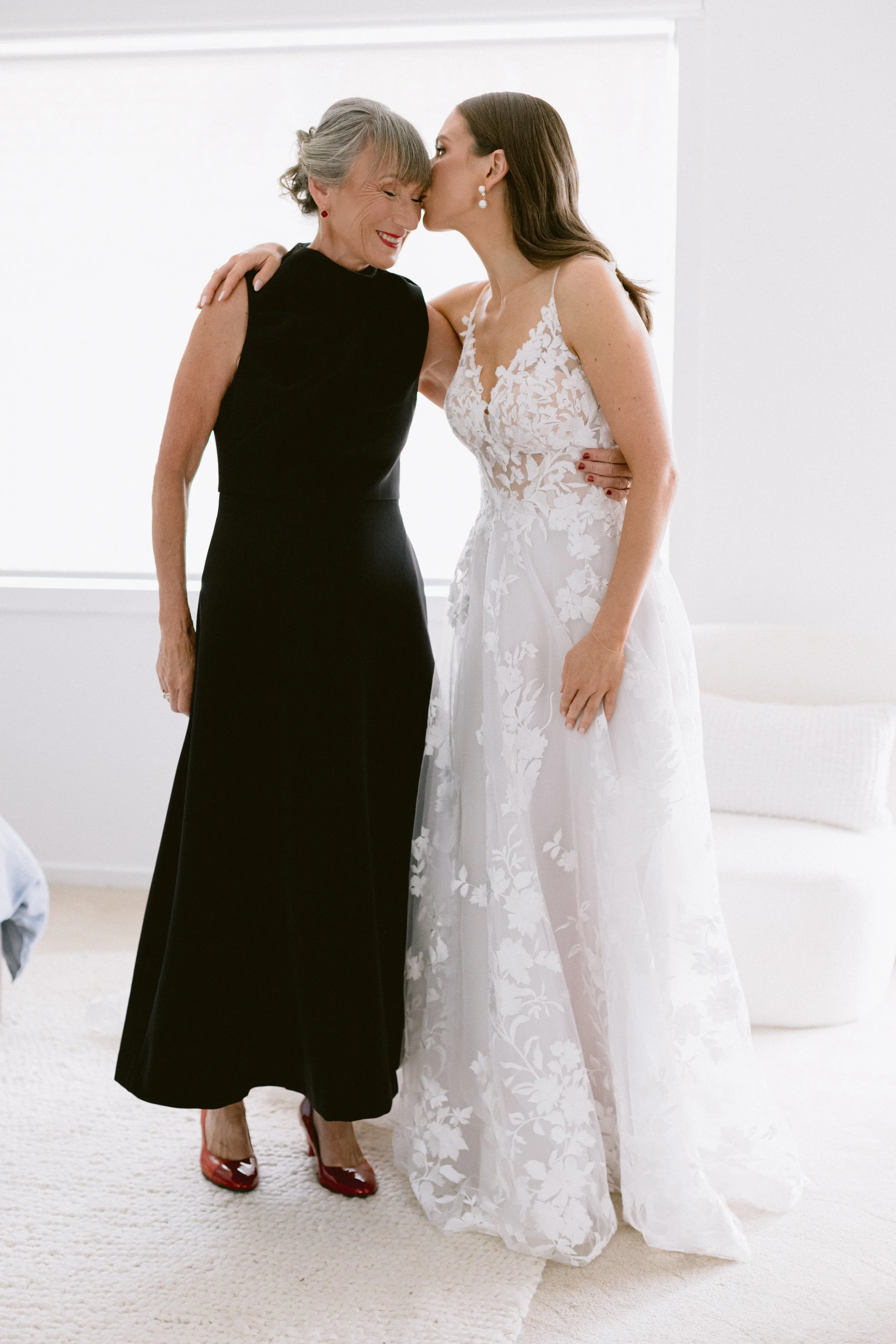 2022.04.01-D&J-BridalPrep-77.jpg