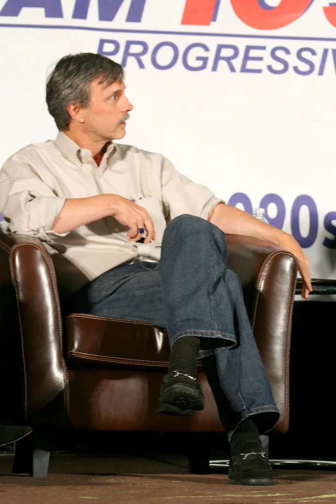 Thom Hartmann ( Paul Schultz )