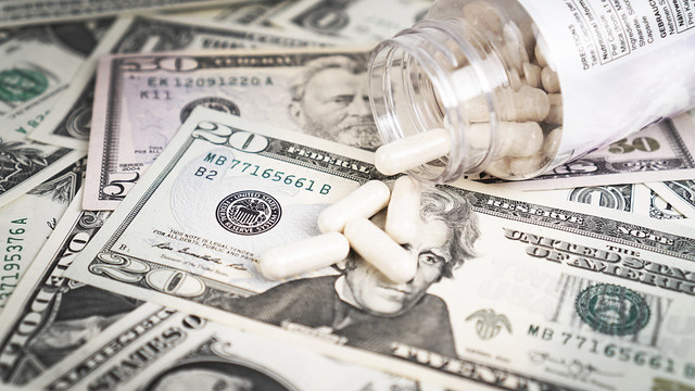 Healthcare ( Pictures of Money )
