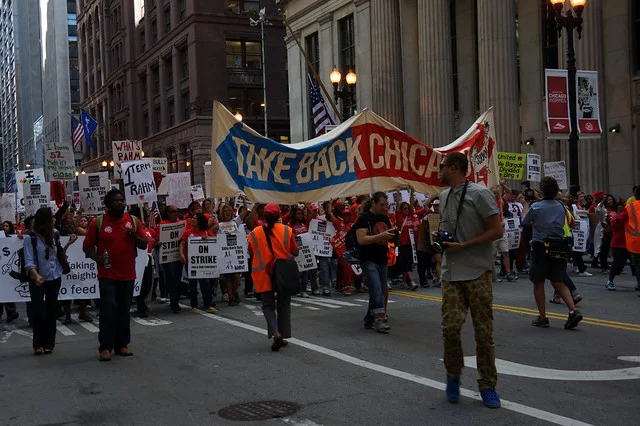 Chicago teachers demanding improvements to working conditions ( Rachel D )