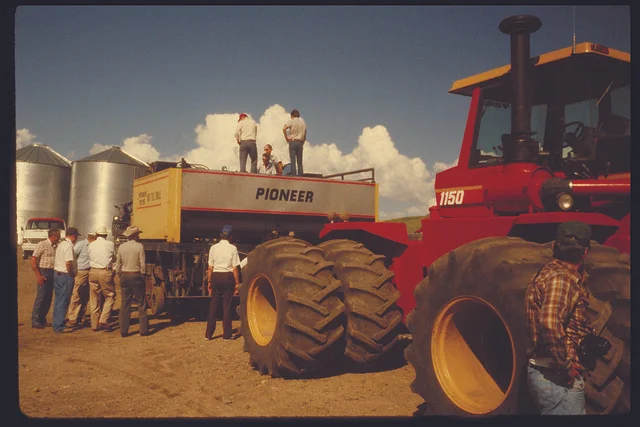 farming ( Oregon Department of Agriculture )