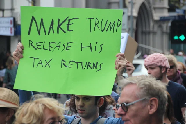 Make Trump release his tax returns ( Takver )