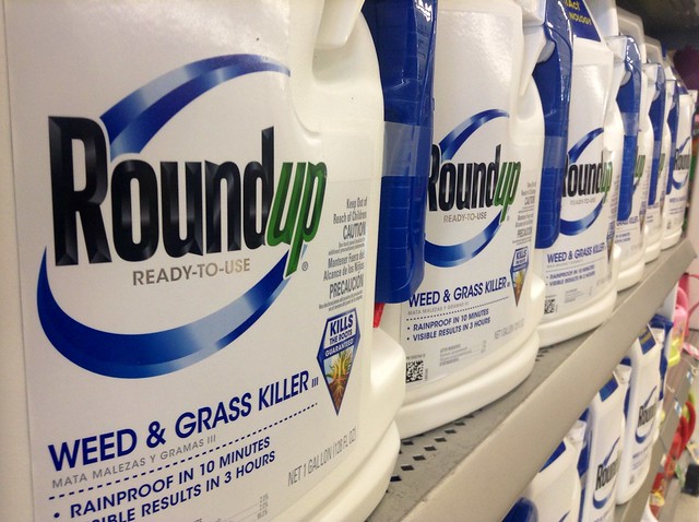 RoundUp Monsanto ( Mike Mozart )