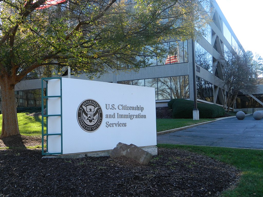 U.S. Immigration and Customs Enforcement ( Gulbenk )