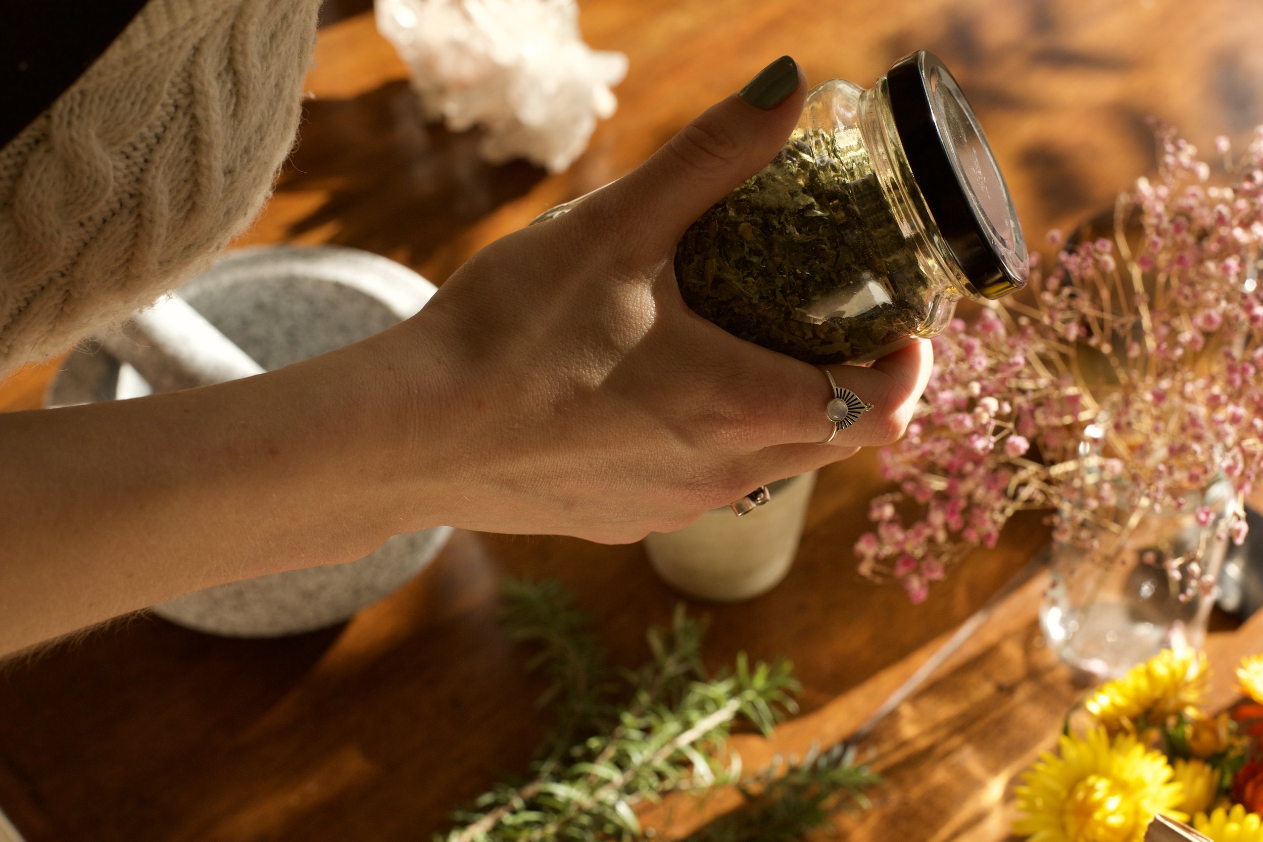 The Magic of DIY Herbal Tea Blending: Why You Should Create Your Own Custom Blend
