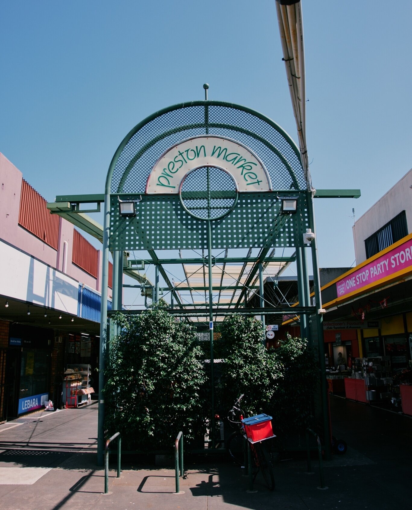 Preston Market is open and we're here to keep the hunger at bay. ⁠
Drop by on your weekly shop to fuel the rest of your day. ⁠