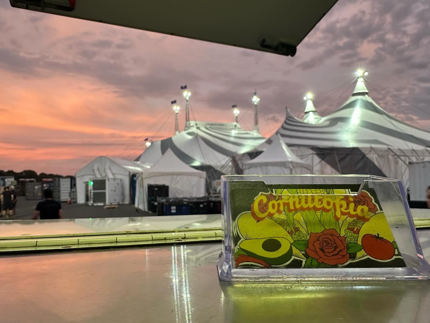 Have you run away and joined the circus? Luckily we cater everywhere! @cirquedusoleil 🎪✨

#catering #mobilecatering #melbourne #circus #Foodtruck #foodvan #Foodtrucks #mexicanfood #kensington #showgrounds #tacos #staffparty #corporateevents #events 