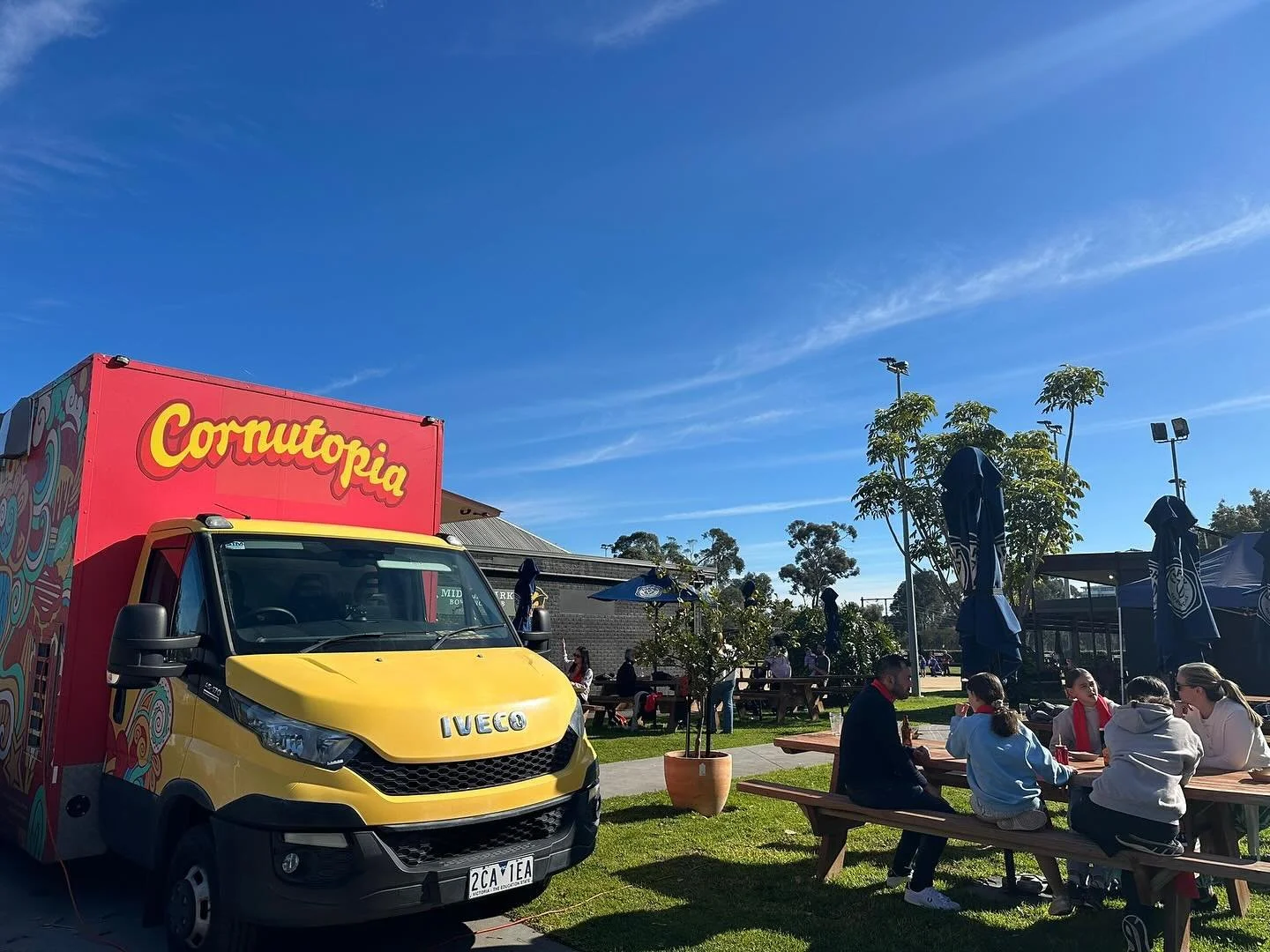 Sunny skies, good vibes, and tacos flying.. 🌮
We&rsquo;ve had some gorgeous weather lately &mdash; and it&rsquo;s been the perfect backdrop for food truck season.
🎄Christmas bookings are already filling up fast &mdash; especially for November and D