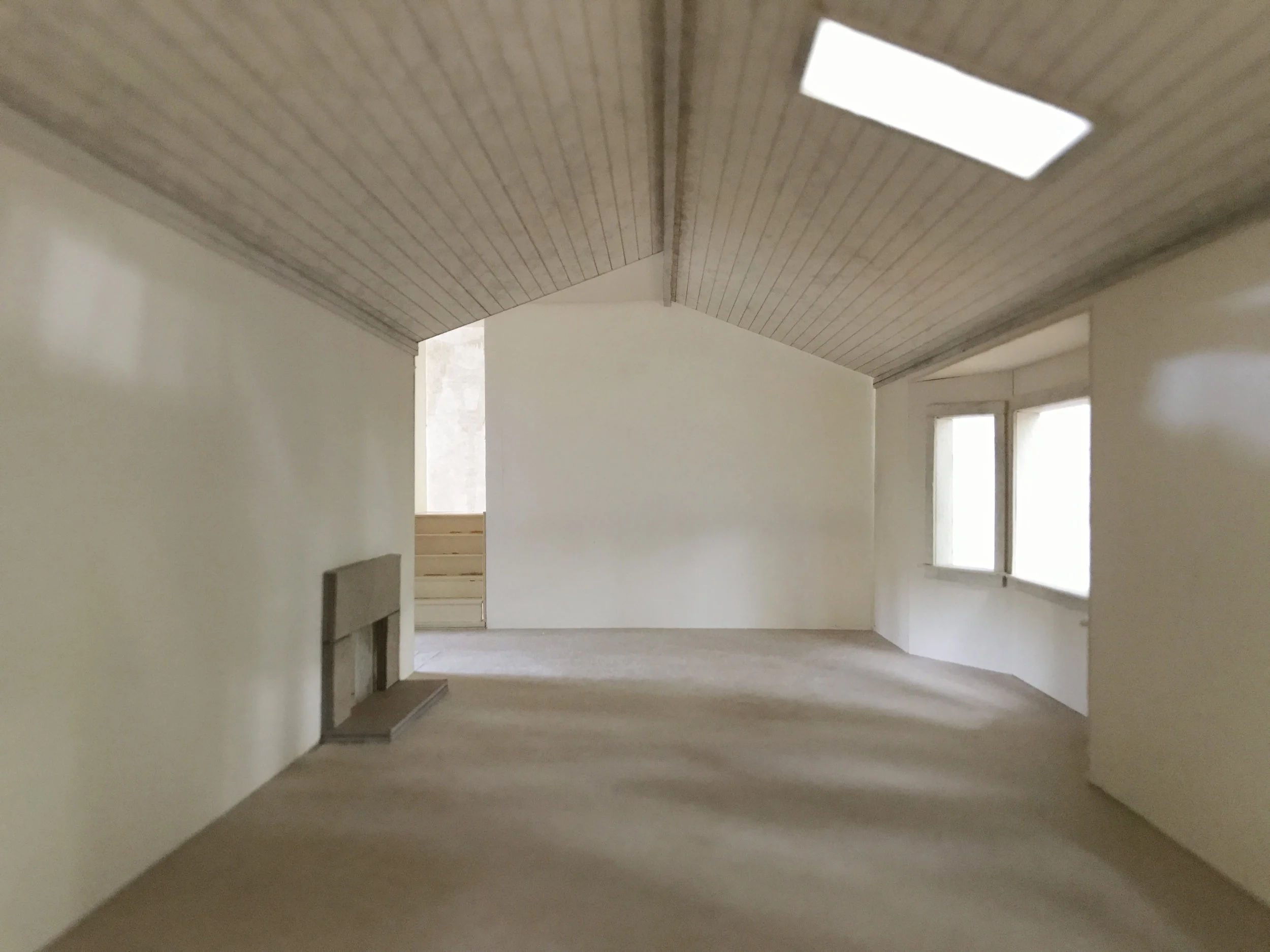 model_living projector.jpg